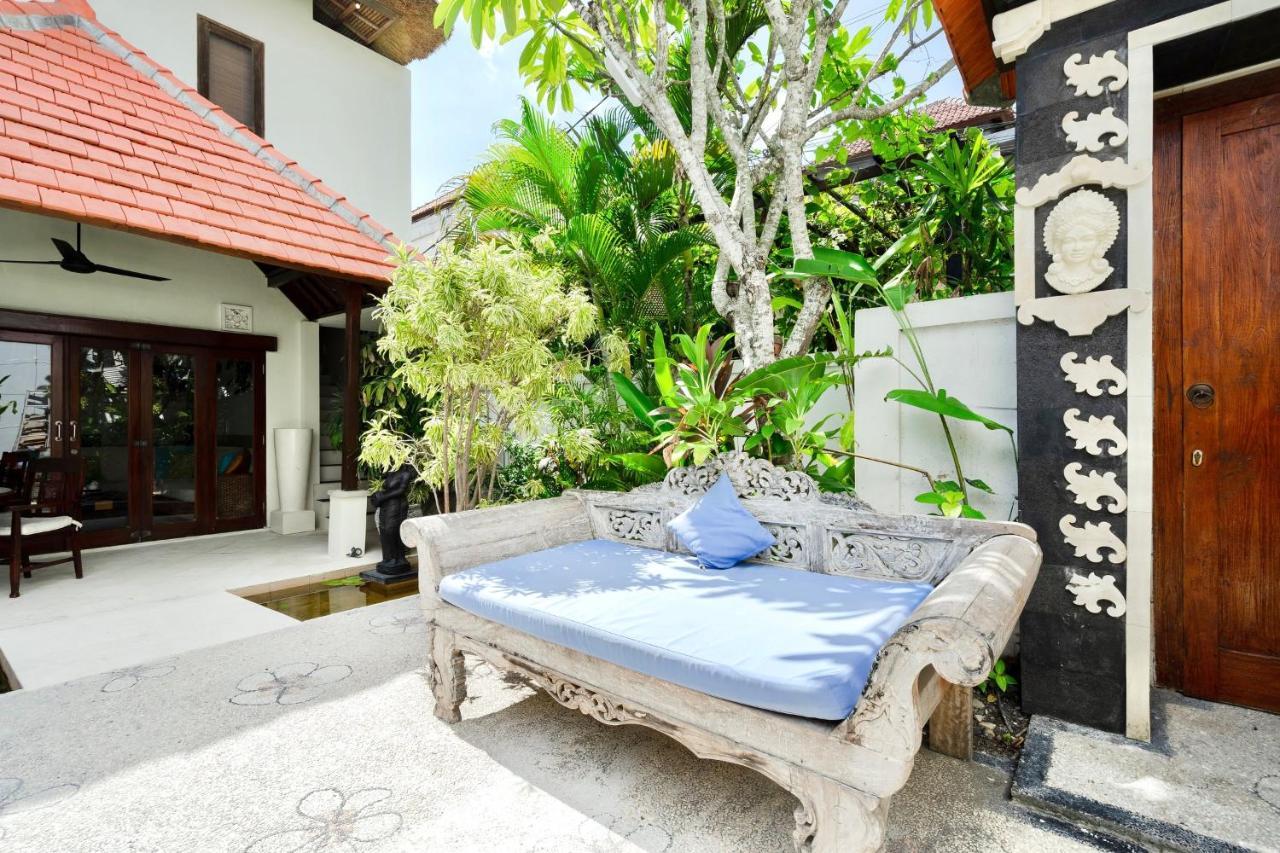 Villa Carissa Seminyak Centre, Bali By Le Ciel Hospitality Экстерьер фото